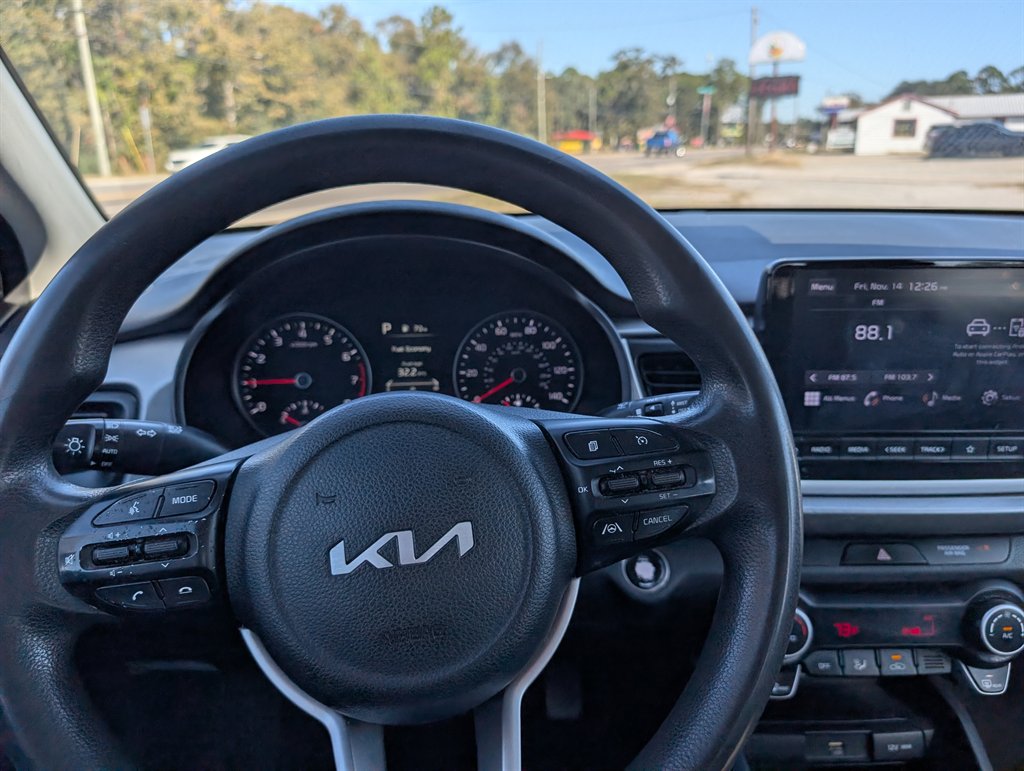 2022 Kia Rio S - Photo 9