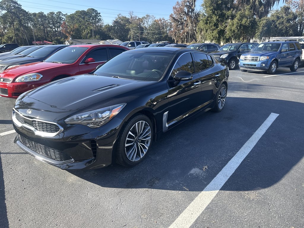 2018 Kia Stinger Premium's photo