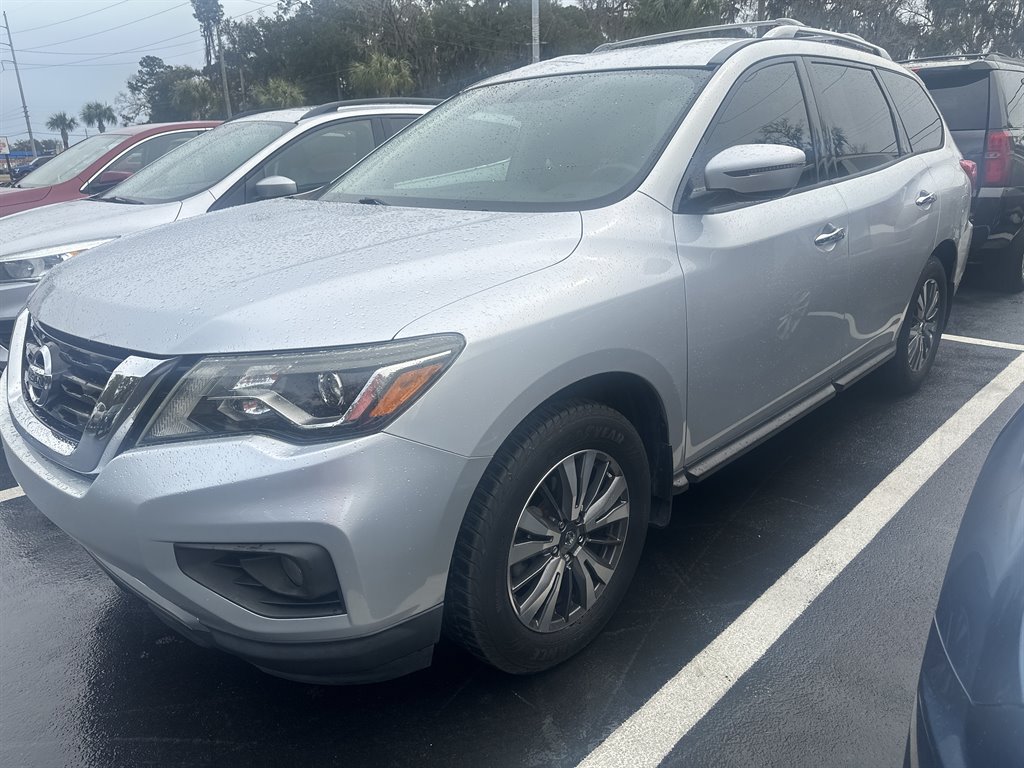 2017 Nissan Pathfinder S