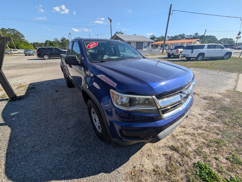 Chevrolet Colorado photo 2