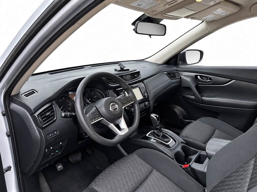 Nissan Rogue photo 3