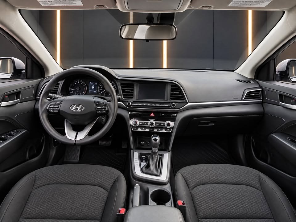 Hyundai Elantra photo 3
