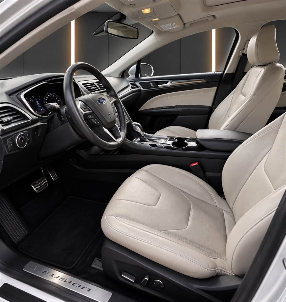 Ford Fusion photo 4